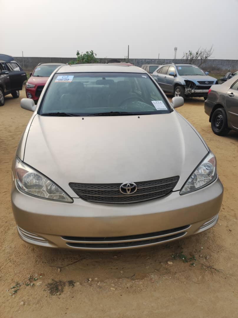 toyota-corolla-2006-le