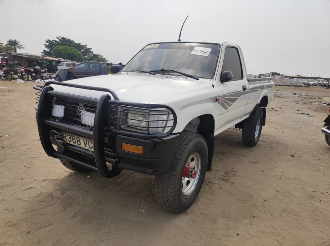 Toyota Hilux Pickups